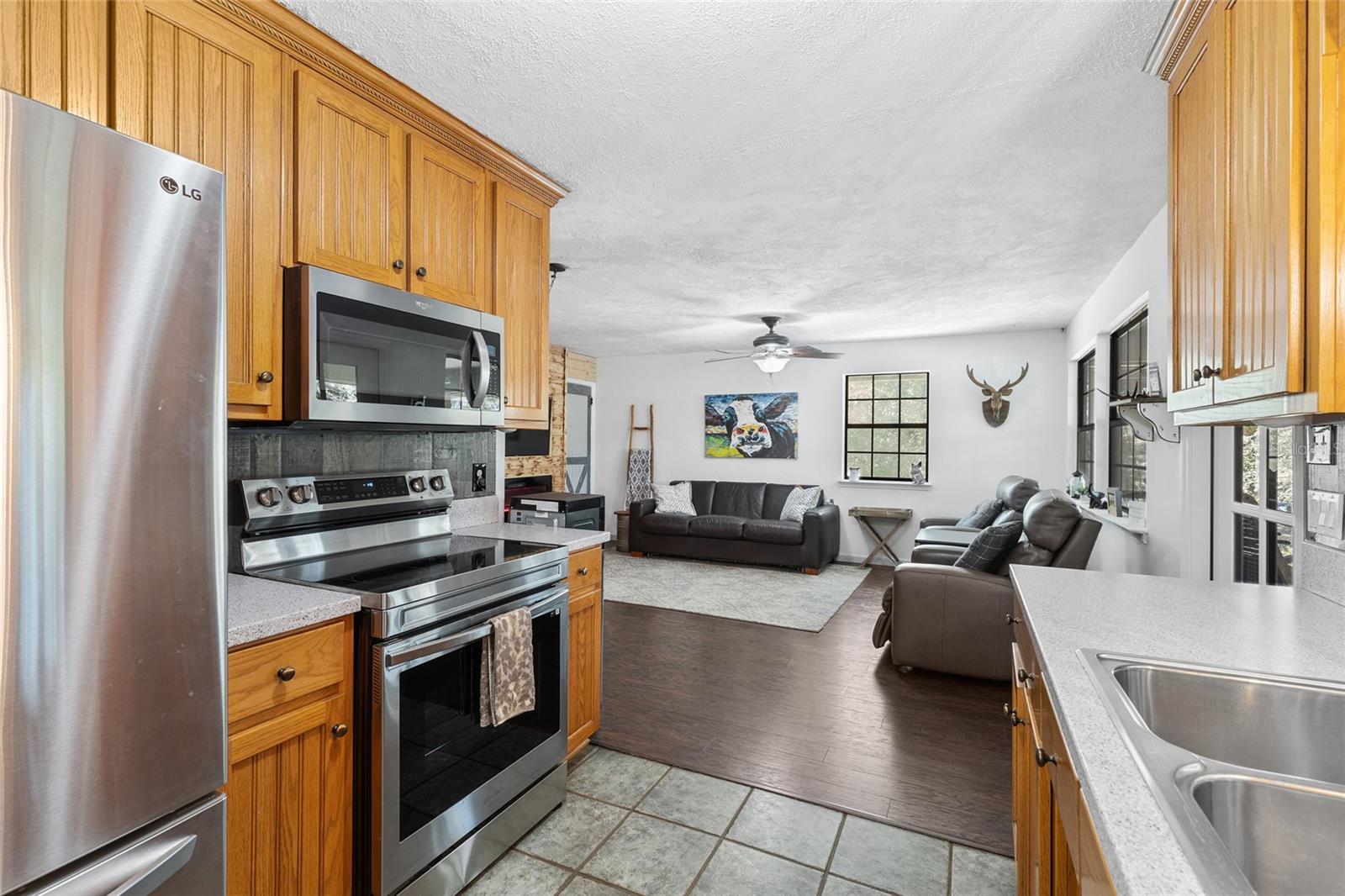 1069 Suwannee, Branford, FL 32008