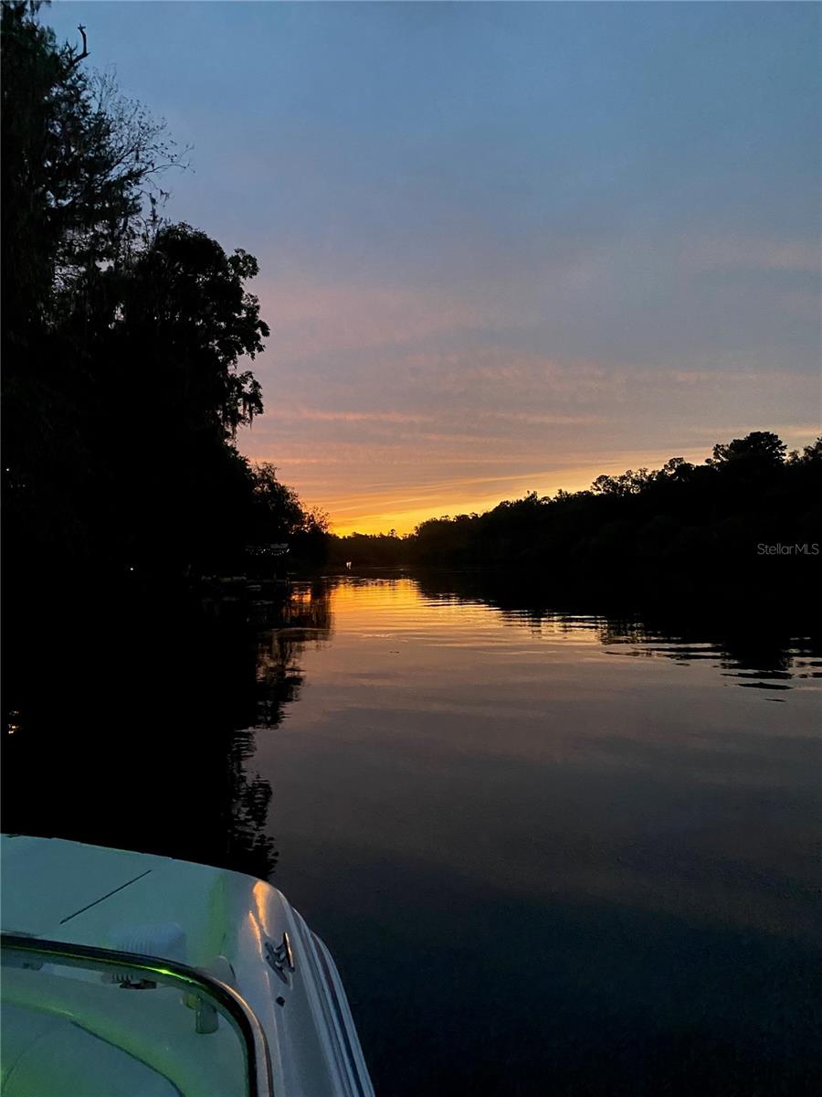 1069 Suwannee, Branford, FL 32008