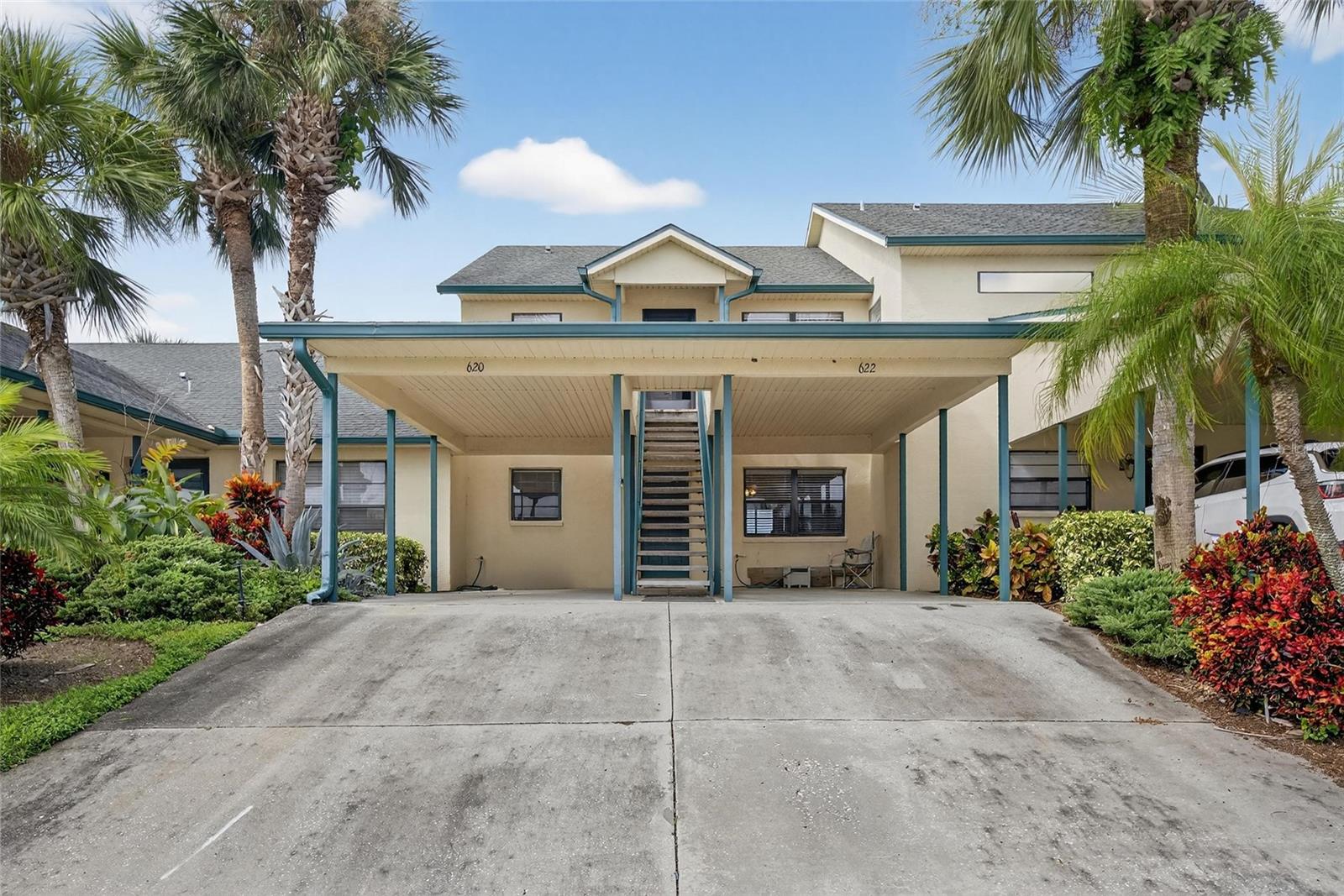 620 Yardarm Unit 10, Apollo Beach, FL 33572
