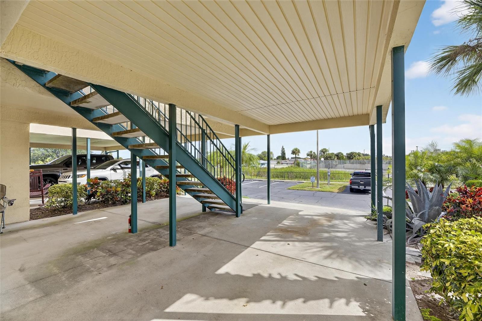 620 Yardarm Unit 10, Apollo Beach, FL 33572