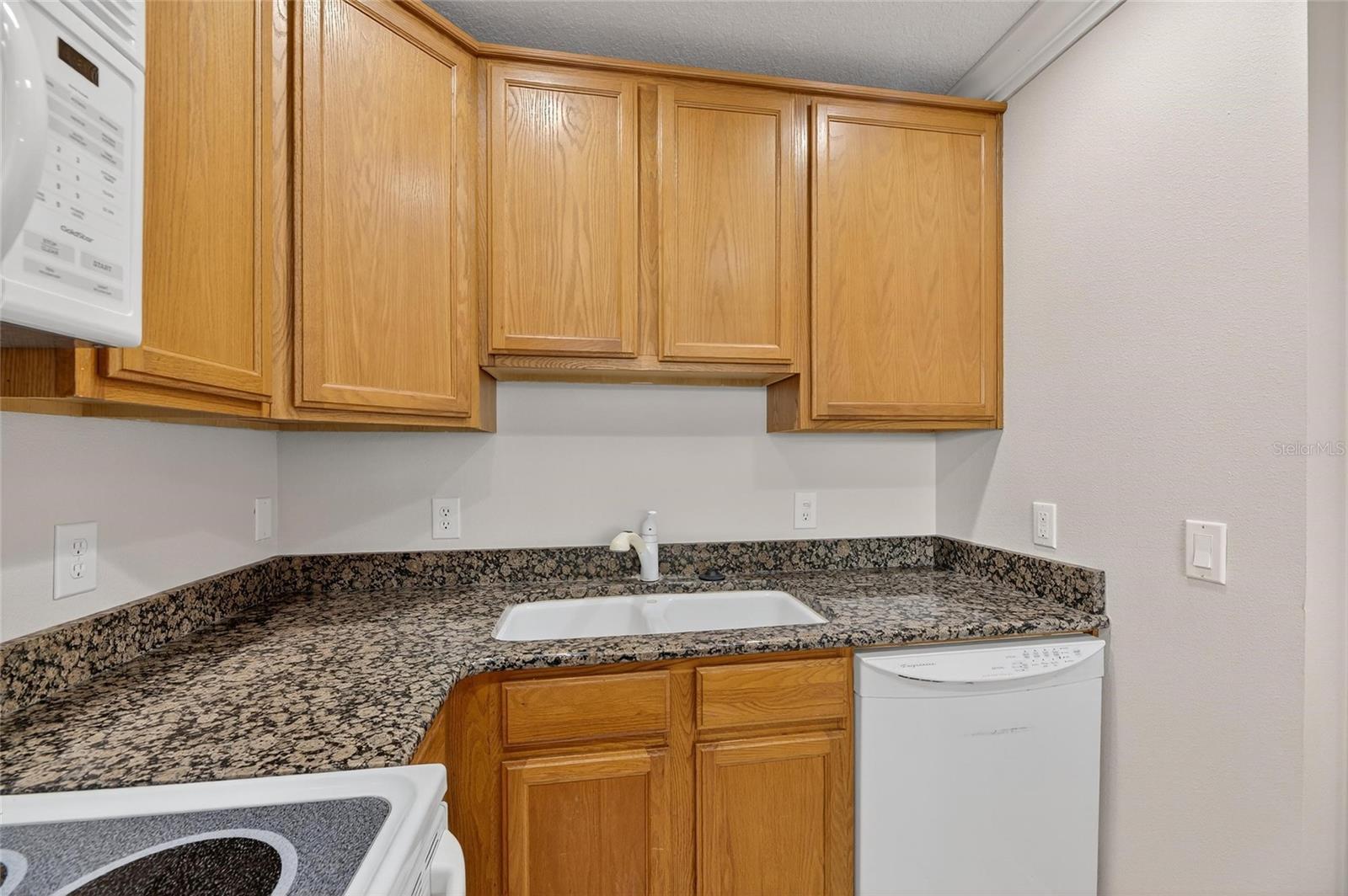 620 Yardarm Unit 10, Apollo Beach, FL 33572