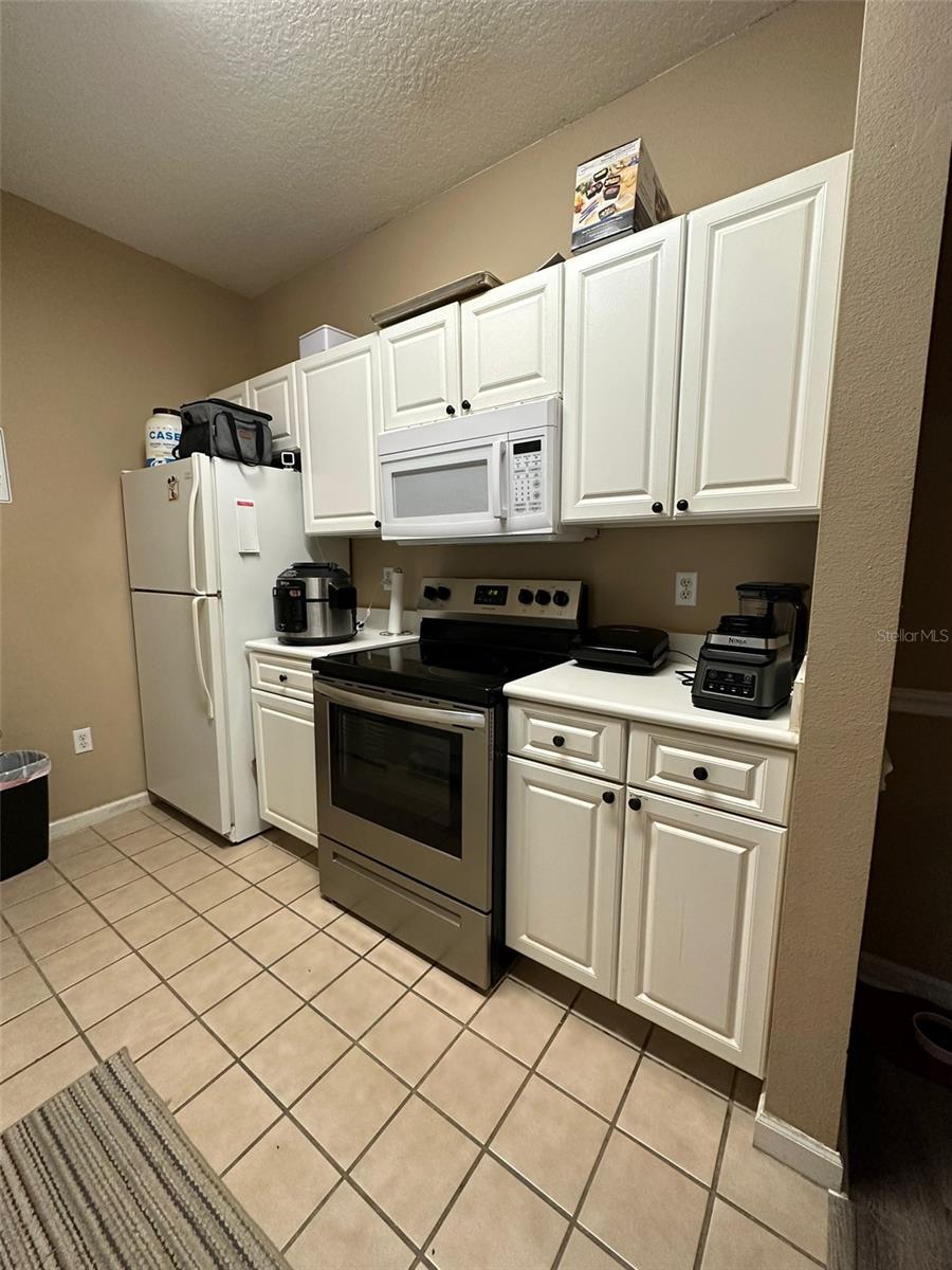 2013 Tizewell Unit 1403, Orlando, FL 32837