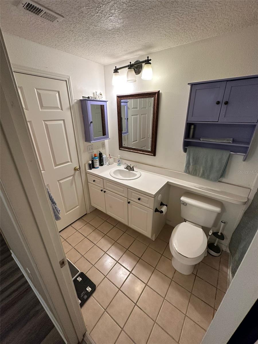 2013 Tizewell Unit 1403, Orlando, FL 32837