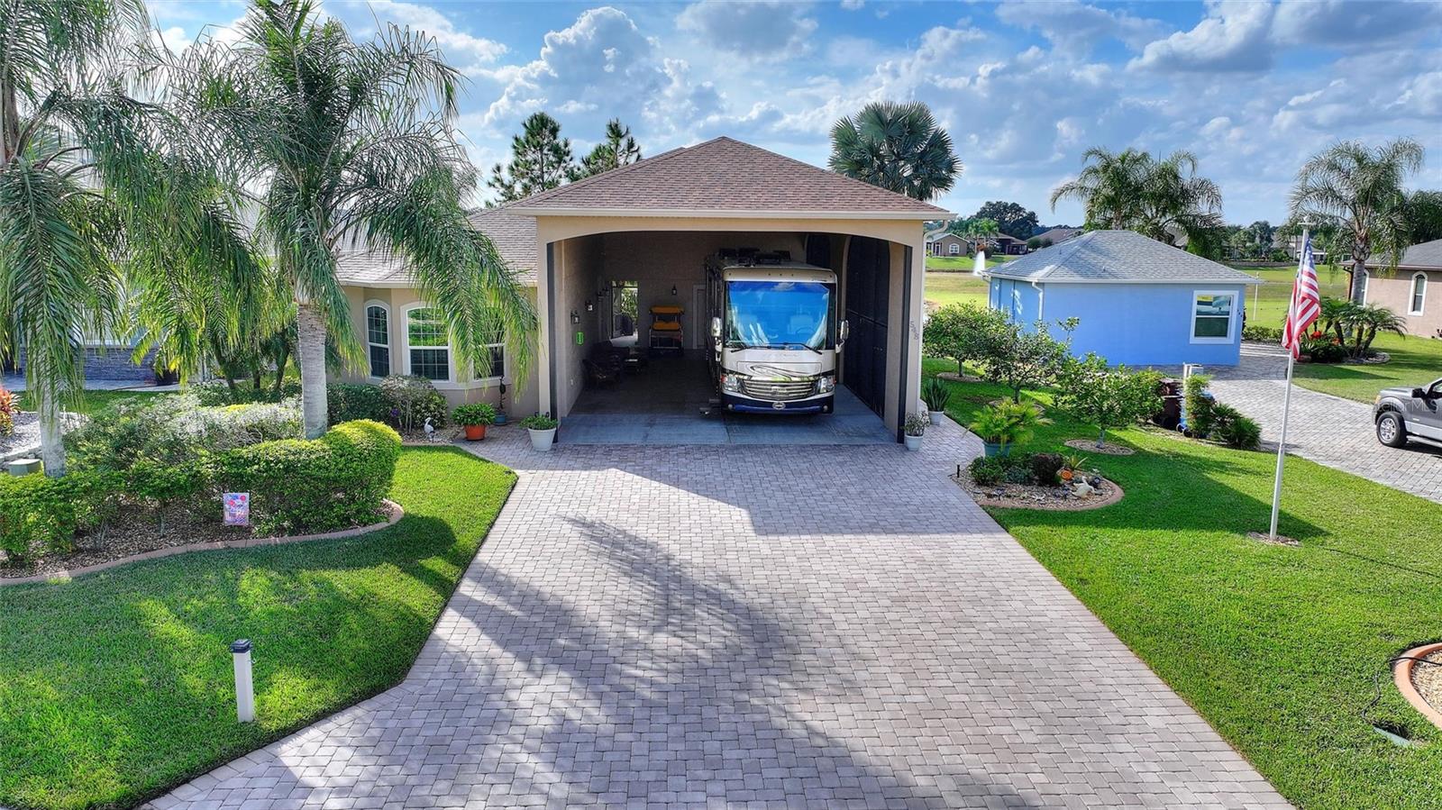 548 Narrow Pond, Polk City, FL 33868