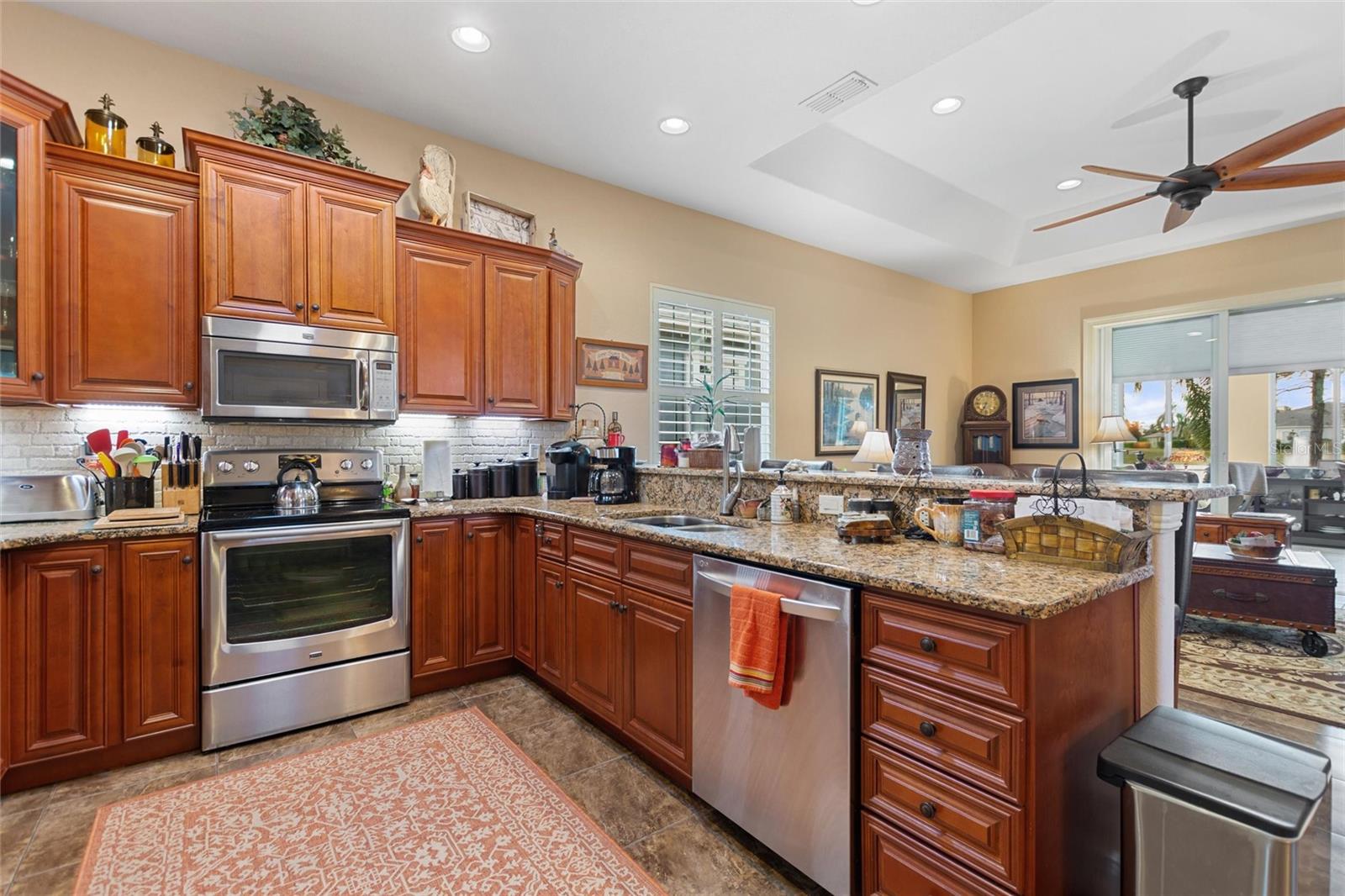 548 Narrow Pond, Polk City, FL 33868