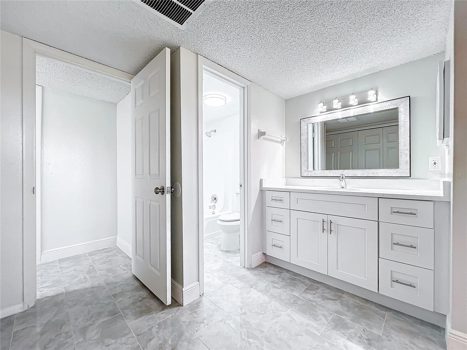 802 Sky Lake Unit C, Orlando, FL 32809