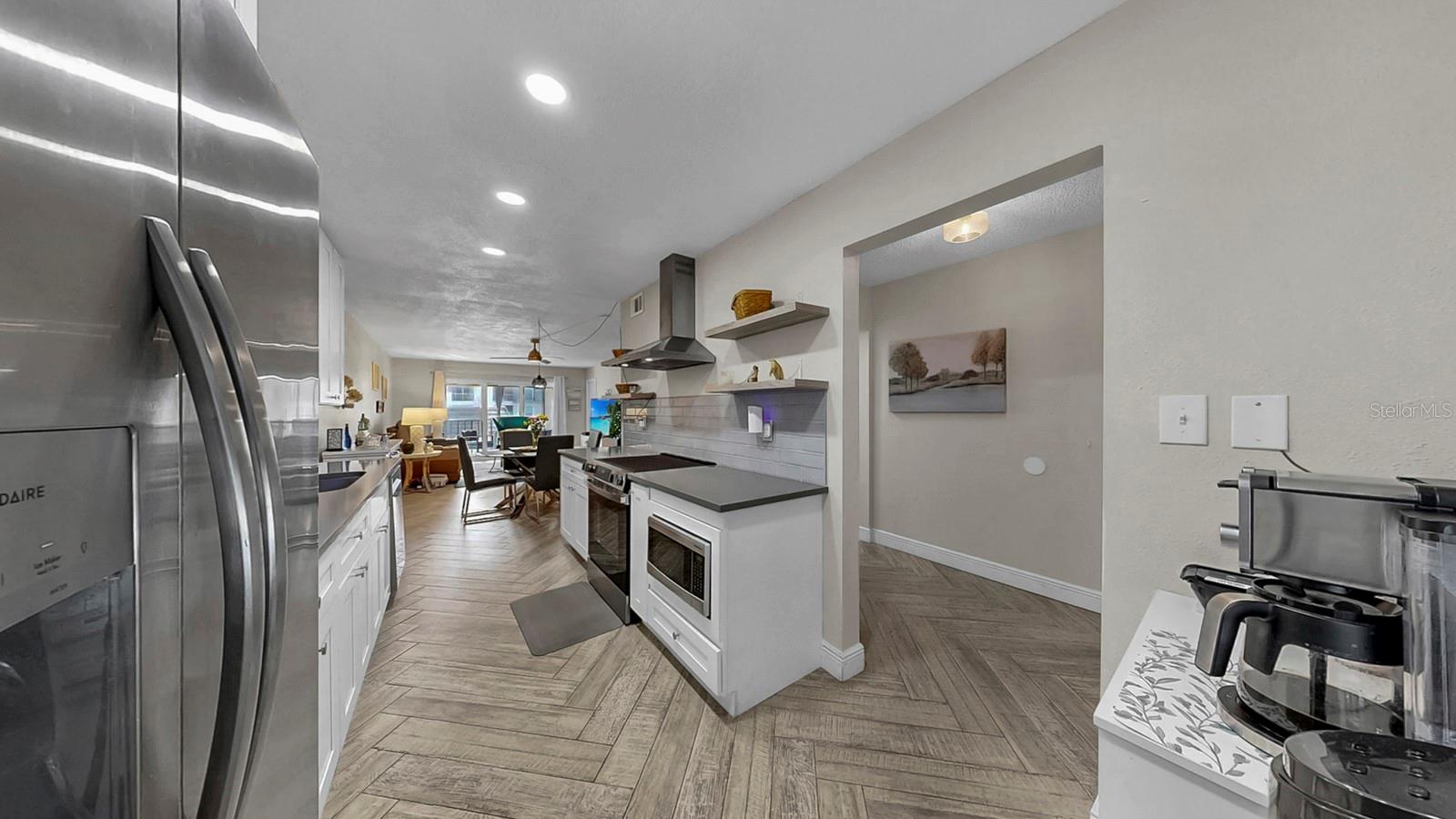 8799 Bardmoor Unit 205, Seminole, FL 33777
