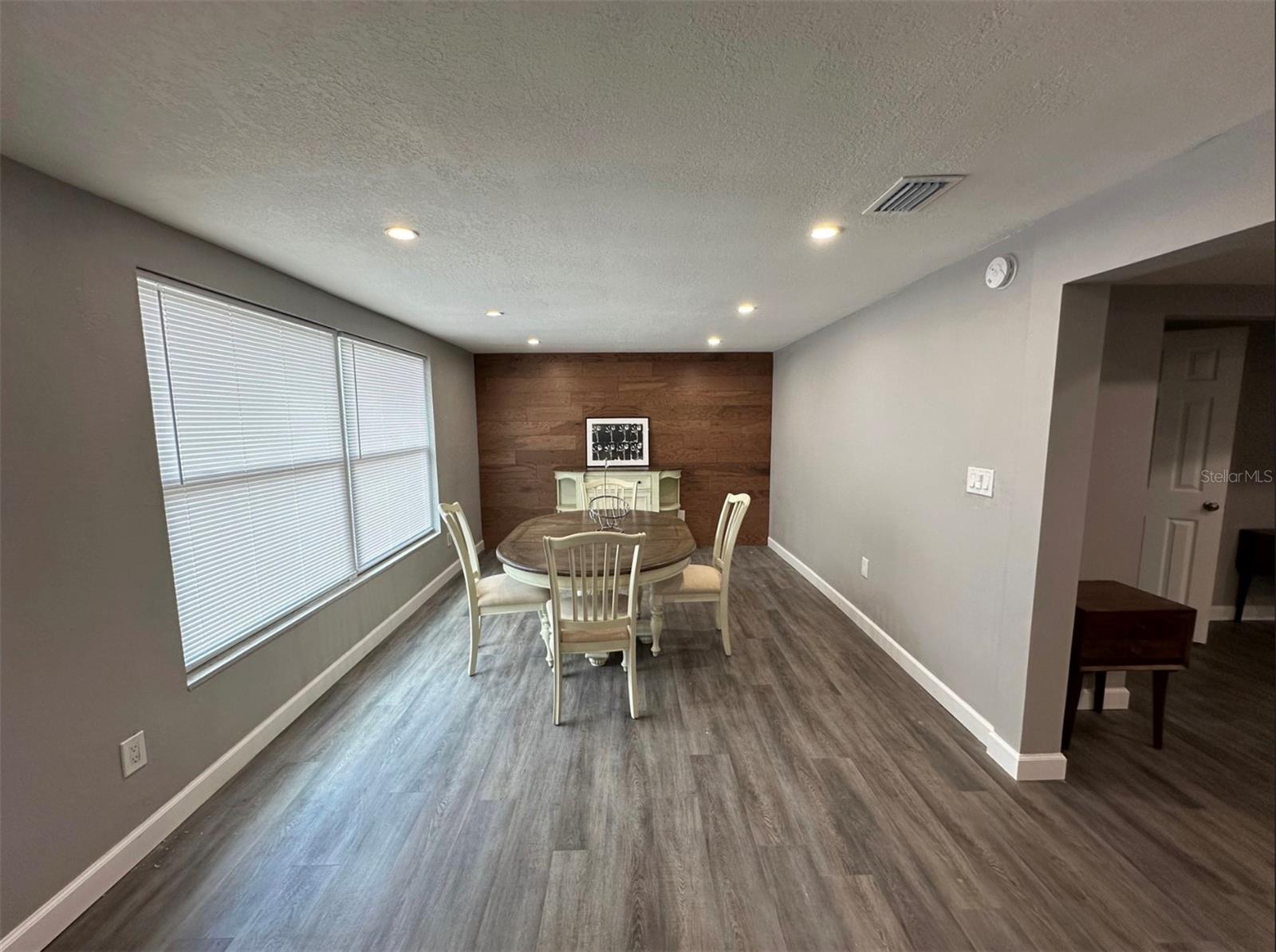 2301 Trelain, St Petersburg, FL 33712