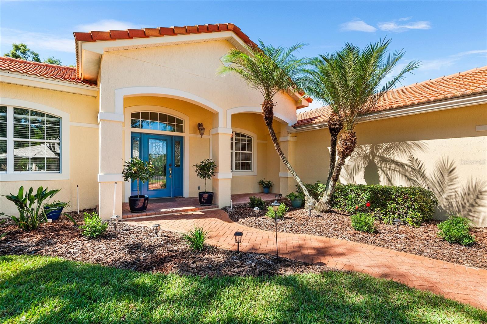 126 Lake Region Circle, Winter Haven, FL 33881