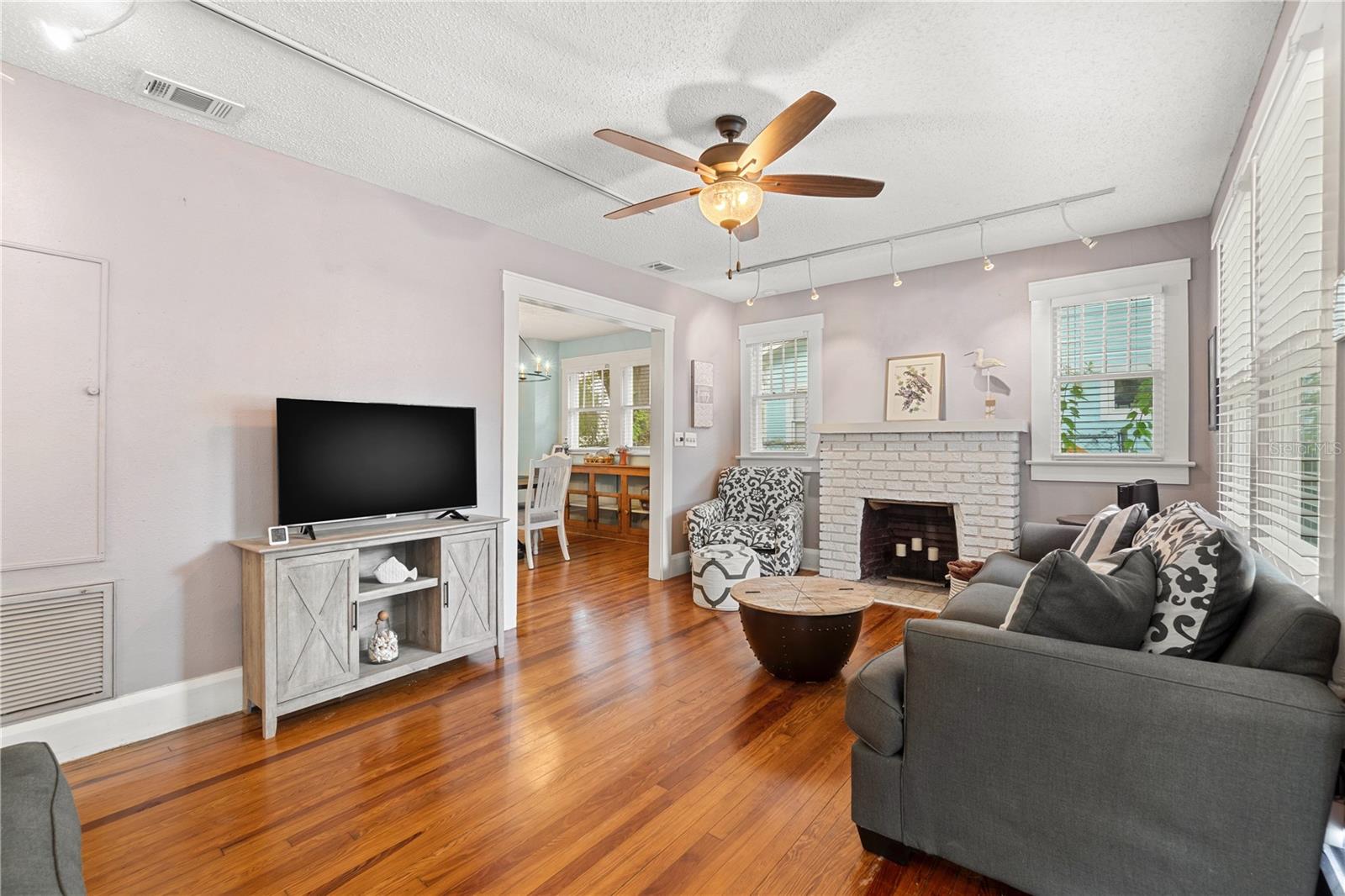 1006 11th, Bradenton, FL 34205