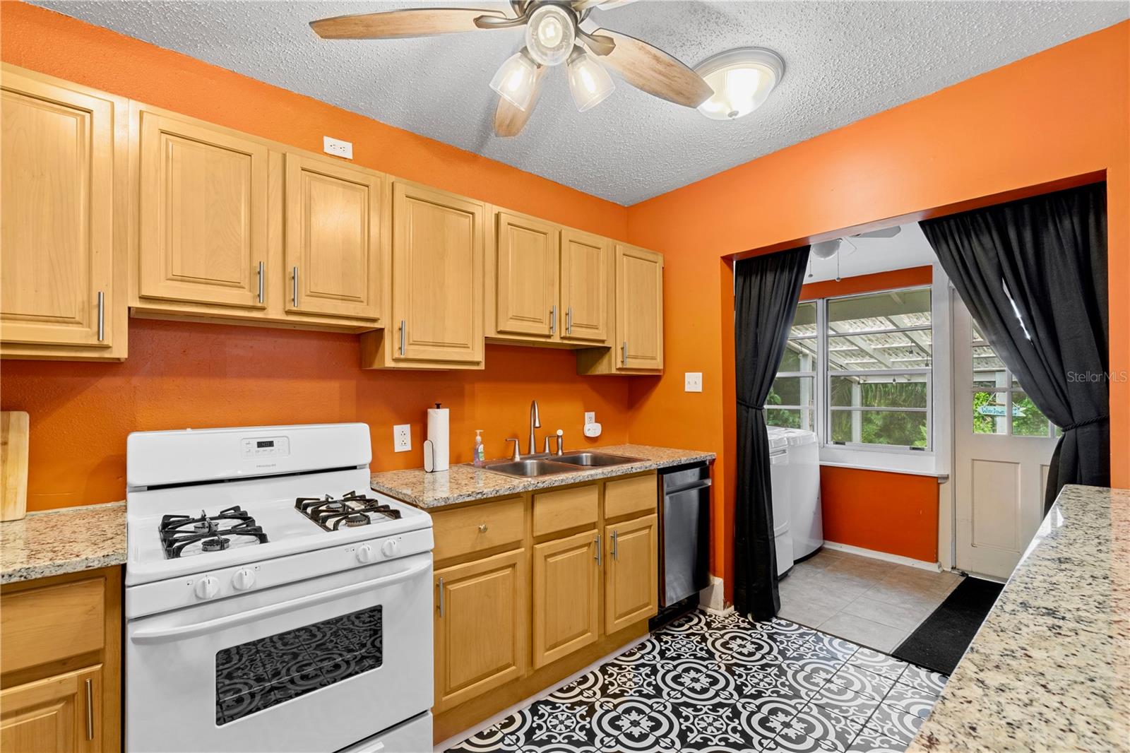 1006 11th, Bradenton, FL 34205
