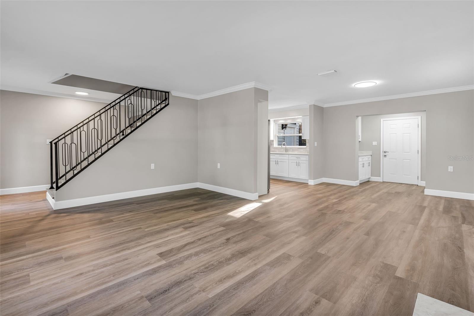 216 Shore Crest, Tampa, FL 33609