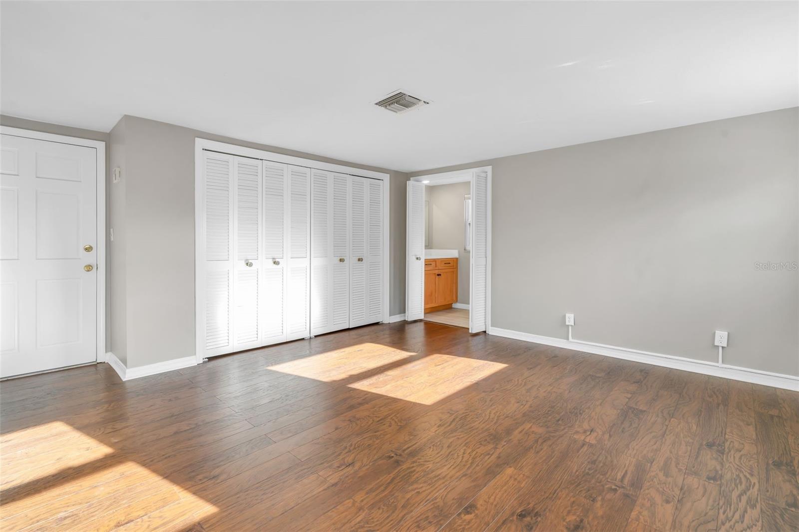 216 Shore Crest, Tampa, FL 33609