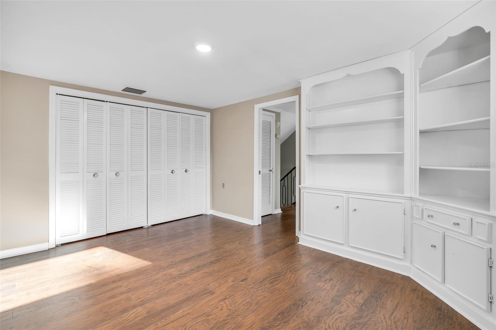 216 Shore Crest, Tampa, FL 33609