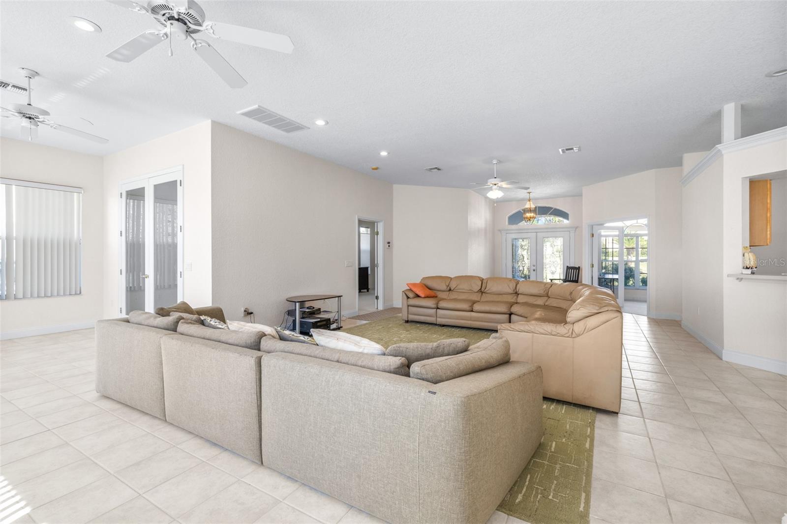2692 Huntington Hills Dr, Lakeland, FL 33810