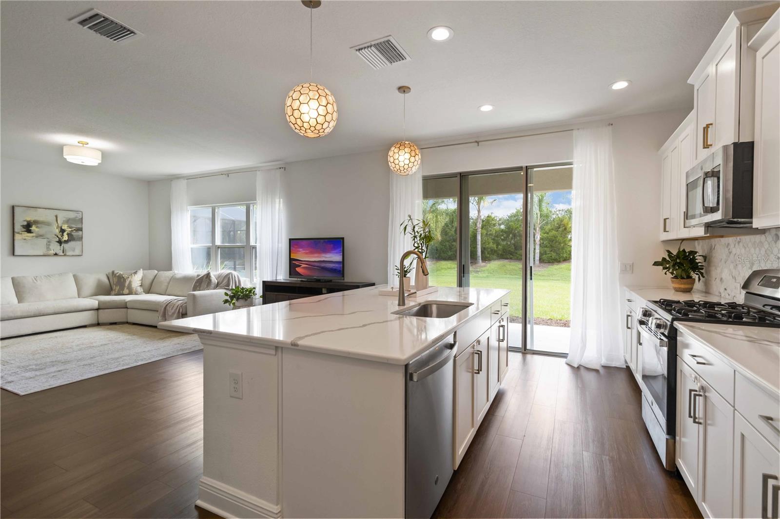10109 Canaveral, Sarasota, FL 34241