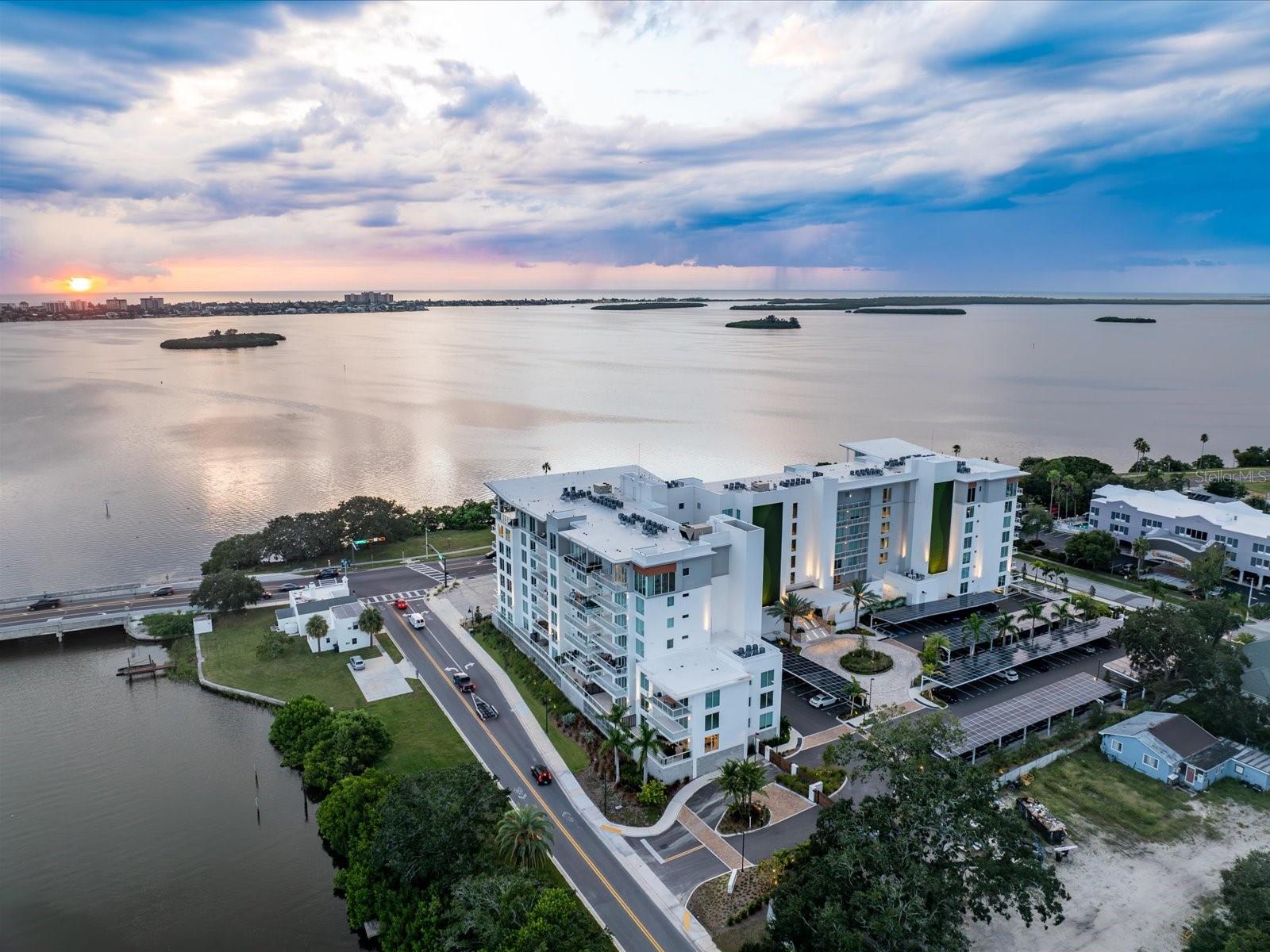 1020 Sunset Point Unit 511, Clearwater, FL 33755