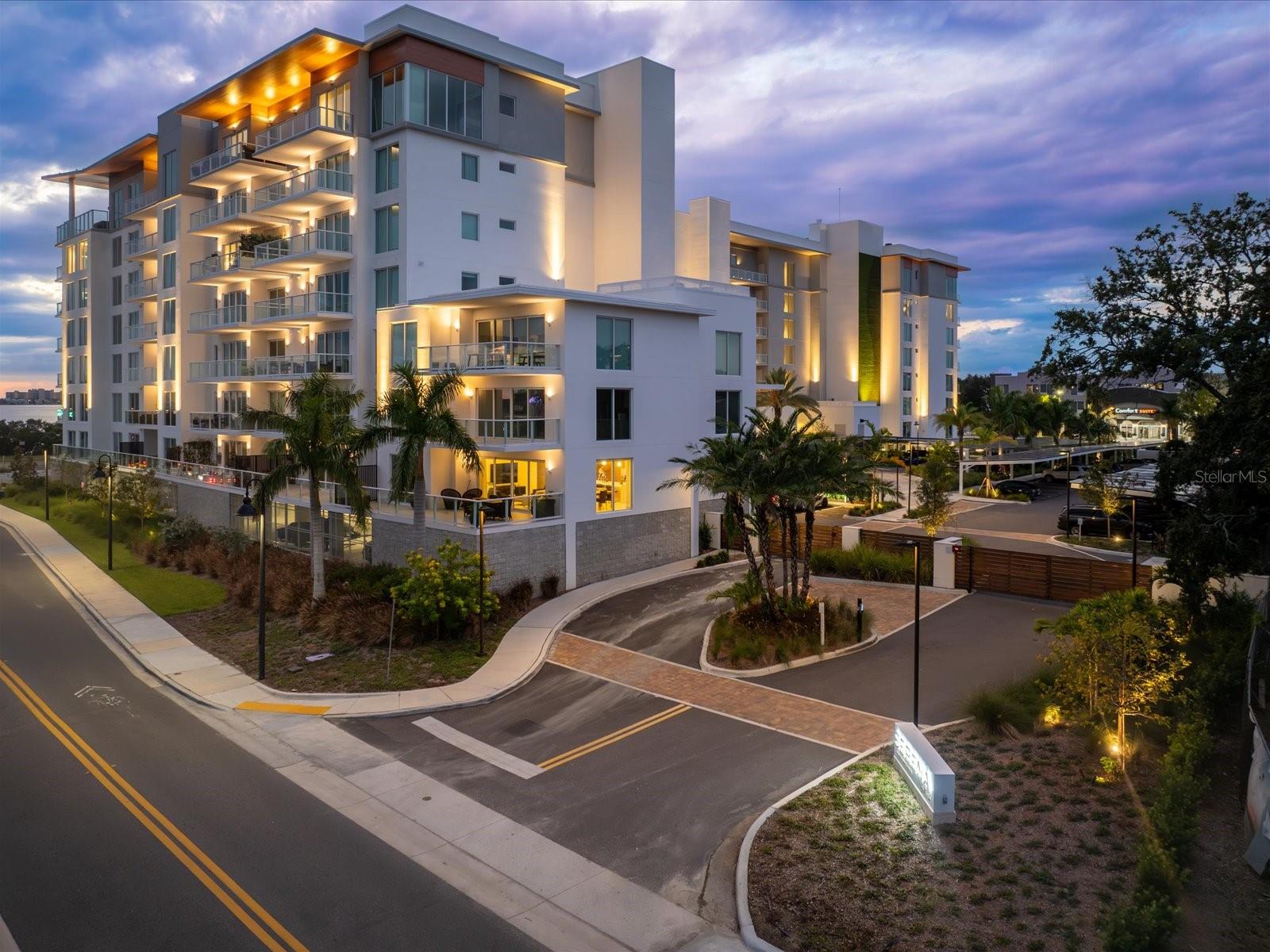 1020 Sunset Point Unit 511, Clearwater, FL 33755