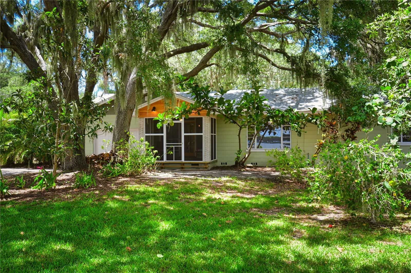 160 Bayshore, Terra Ceia, FL 34250