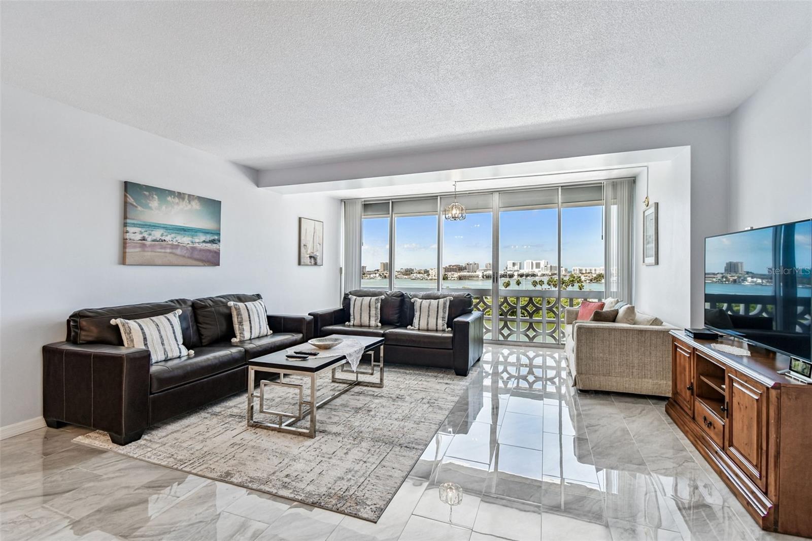 31 Island Unit 609, Clearwater Beach, FL 33767