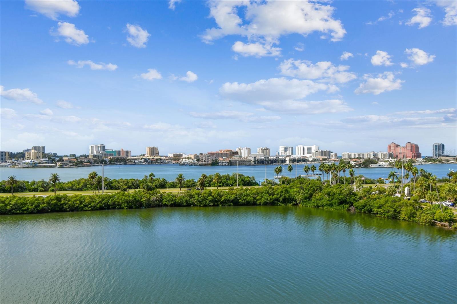 31 Island Unit 609, Clearwater Beach, FL 33767