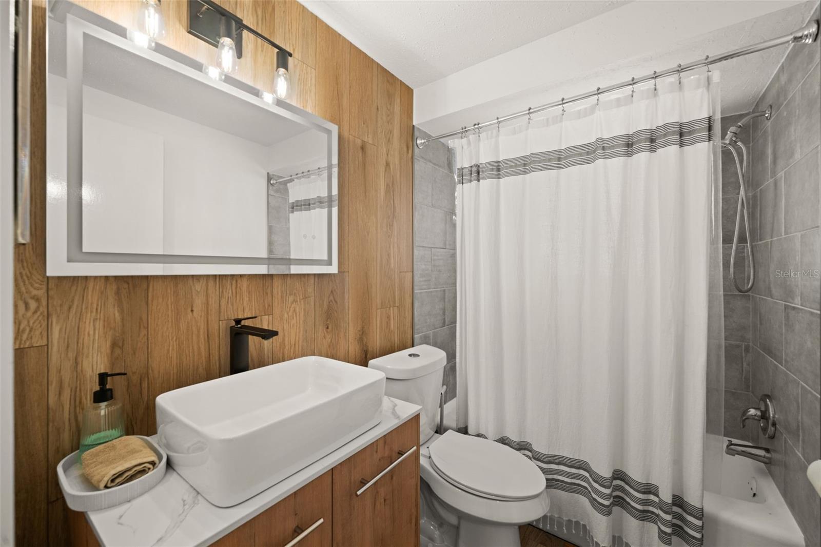 219 Coral, Venice, FL 34293