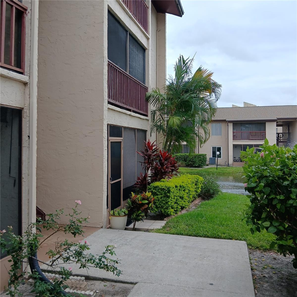 8602 Champlain Unit 87, Tampa, FL 33614
