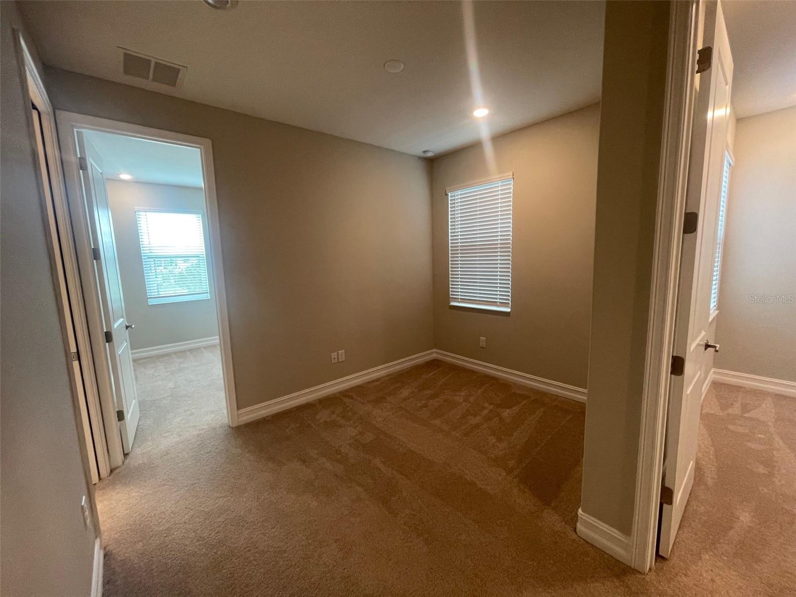 4596 Almada, Wesley Chapel, FL 33543