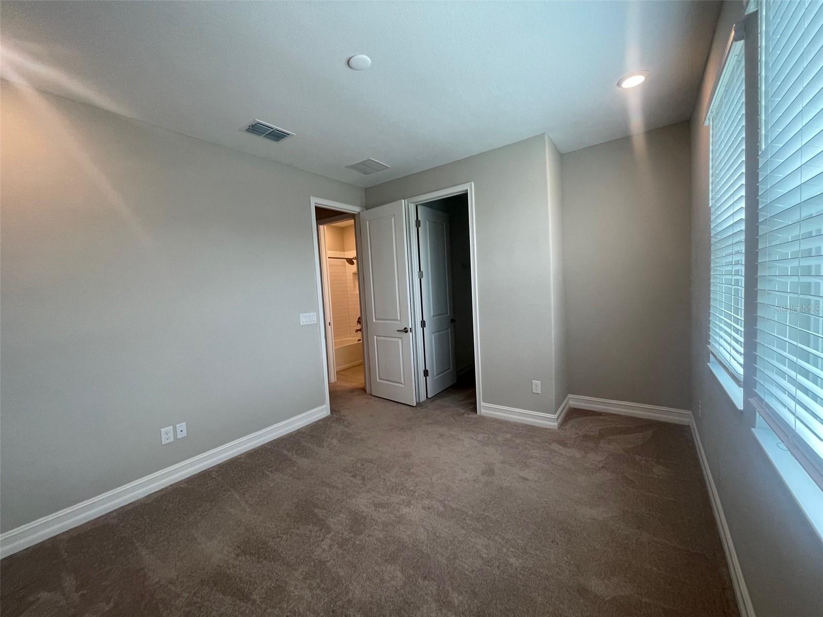 4596 Almada, Wesley Chapel, FL 33543