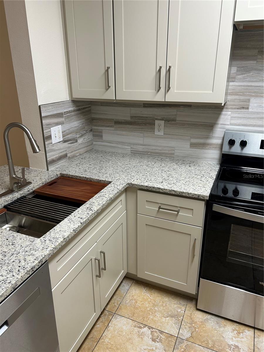 6023 Osprey Lake, Riverview, FL 33578