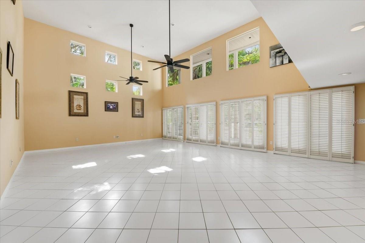 2713 Chambray, Tampa, FL 33611