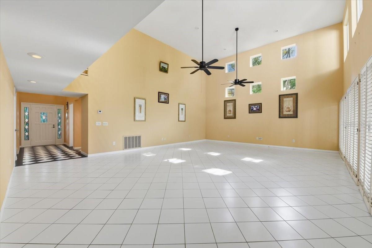 2713 Chambray, Tampa, FL 33611