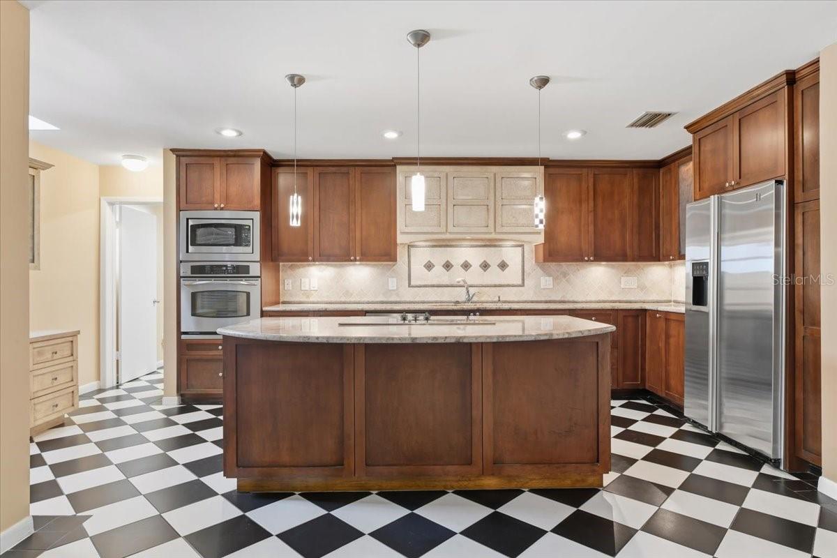 2713 Chambray, Tampa, FL 33611