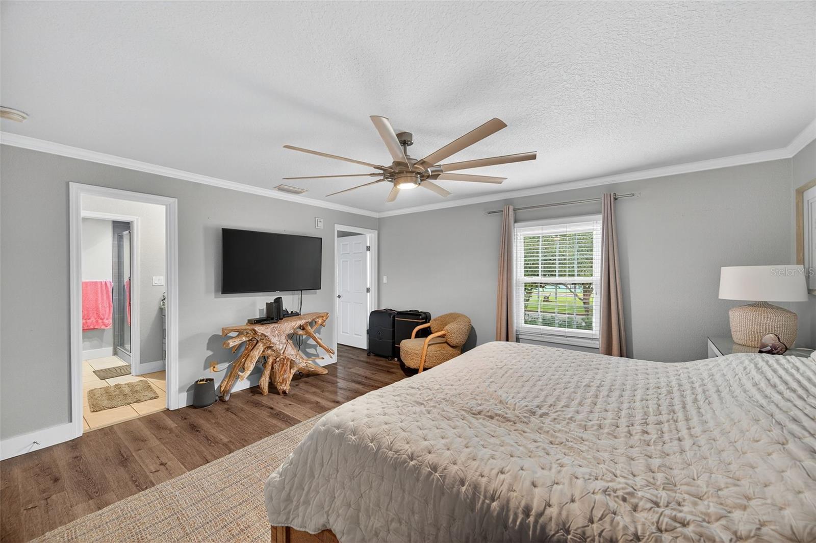 4924 Beach Unit F, St Petersburg, FL 33705