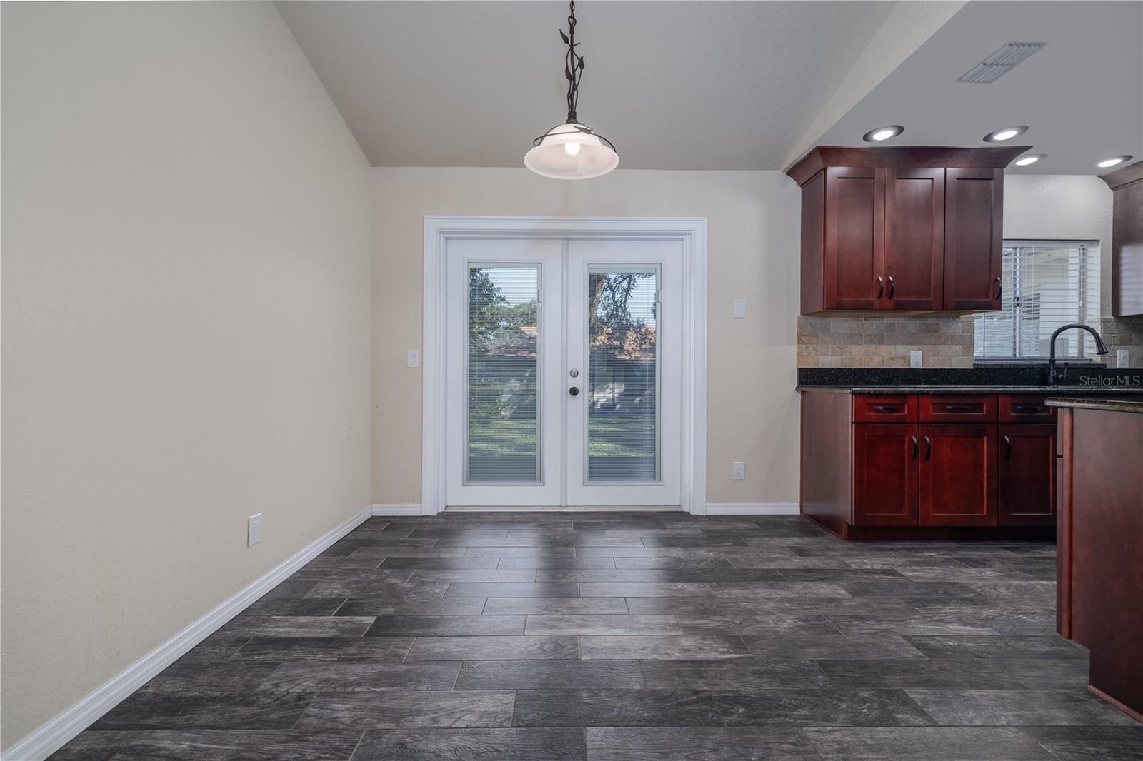 600 English Oaks, Port Orange, FL 32127