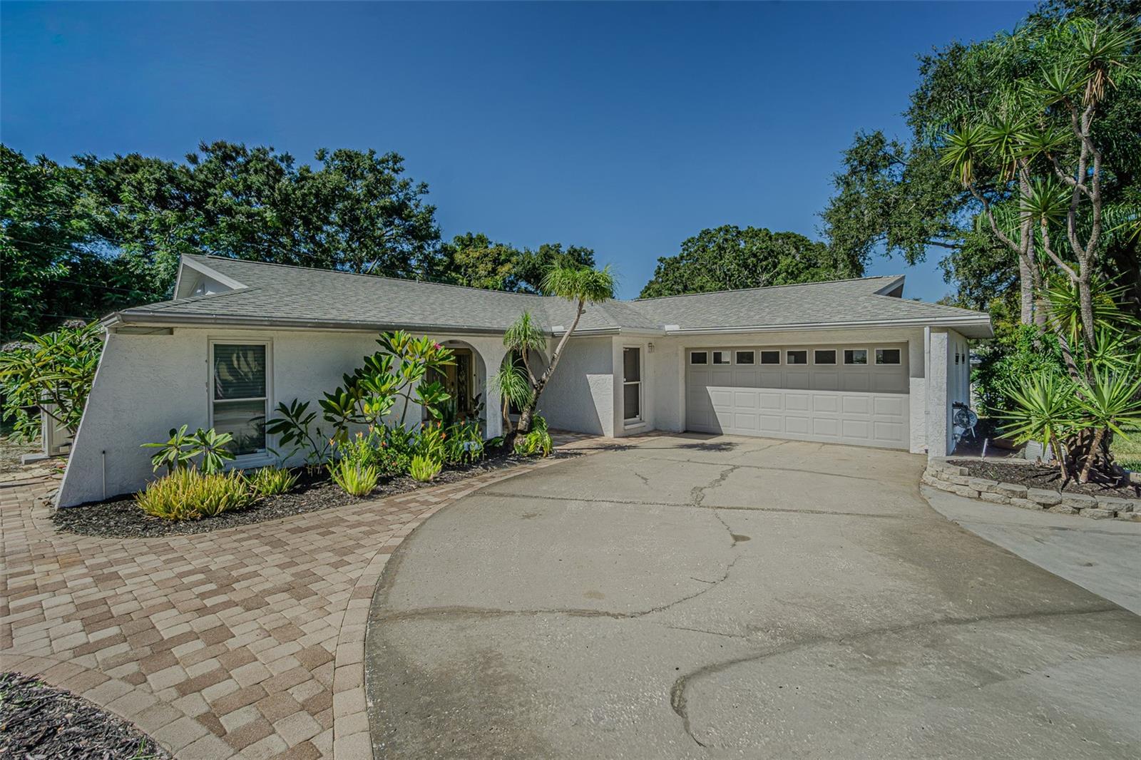 565 Sandy Hook, Palm Harbor, FL 34683