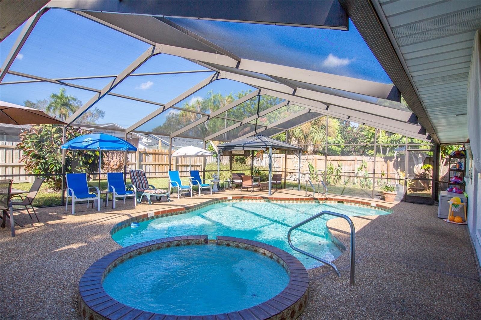 2216 40th, Bradenton, FL 34205