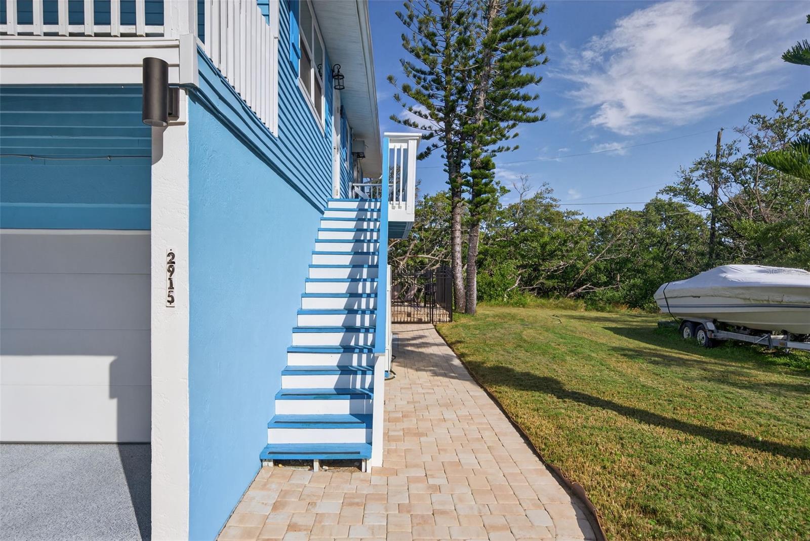 2915 Avenue C, Holmes Beach, FL 34217