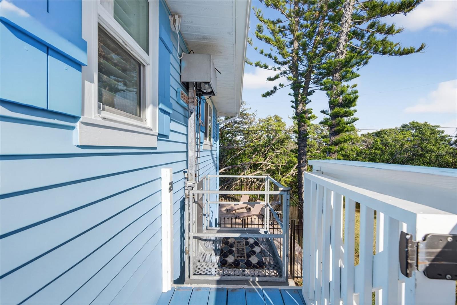 2915 Avenue C, Holmes Beach, FL 34217