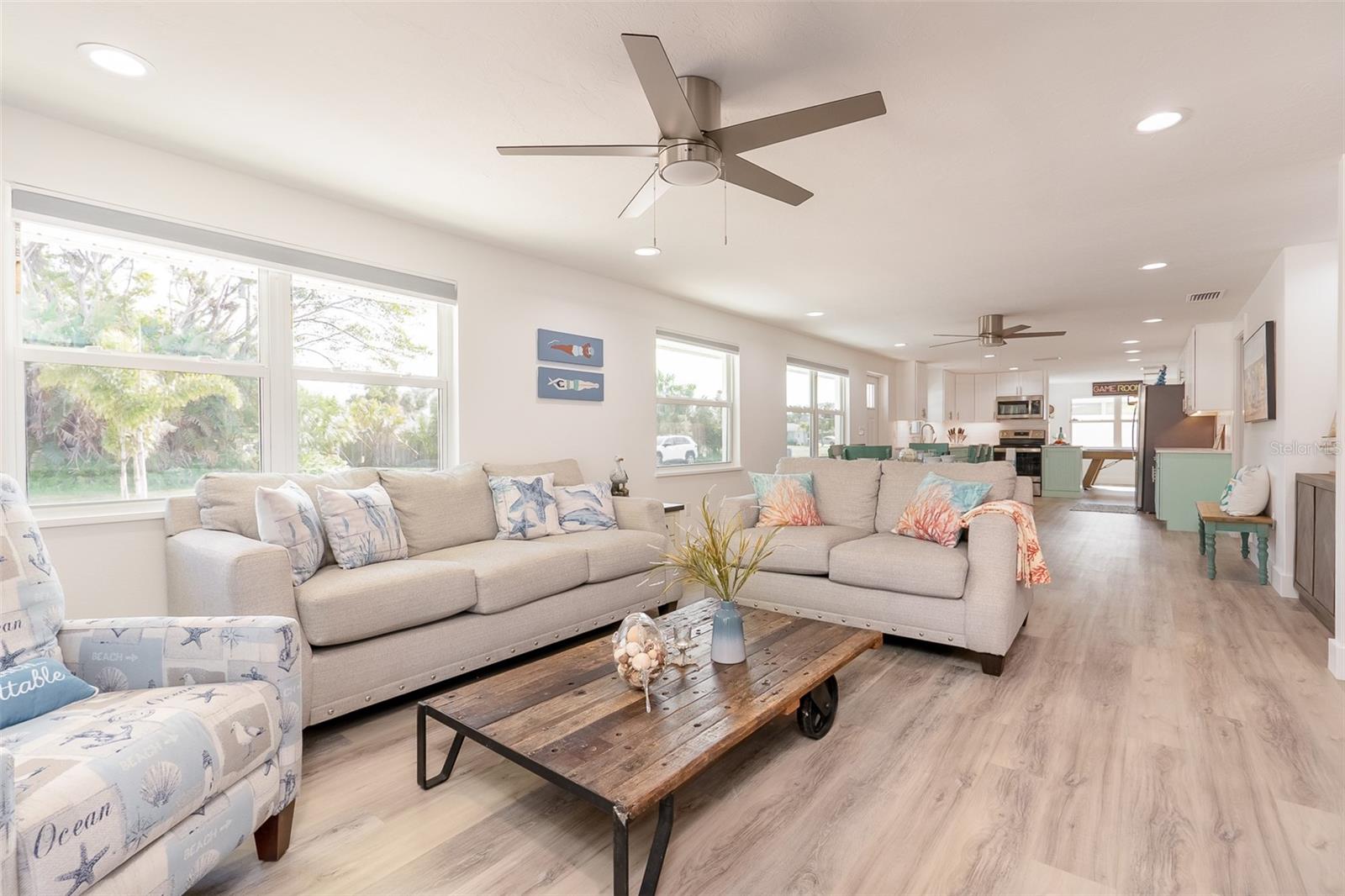 408 71st, Holmes Beach, FL 34217