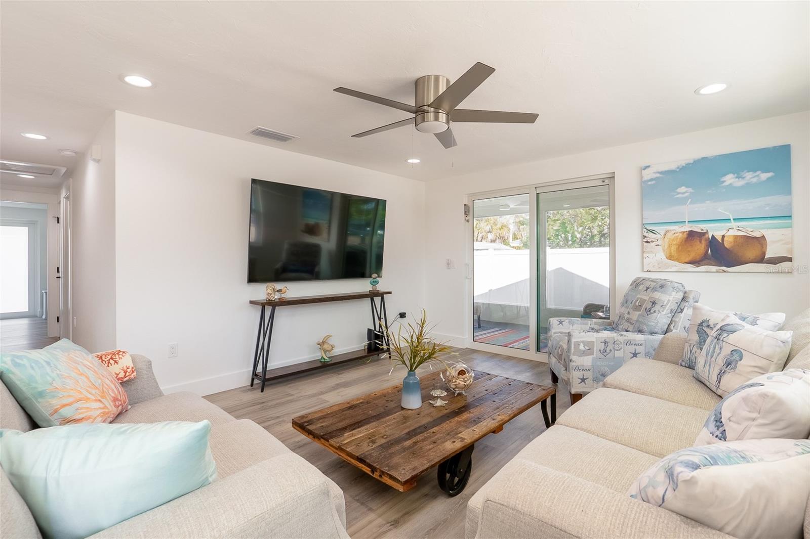 408 71st, Holmes Beach, FL 34217