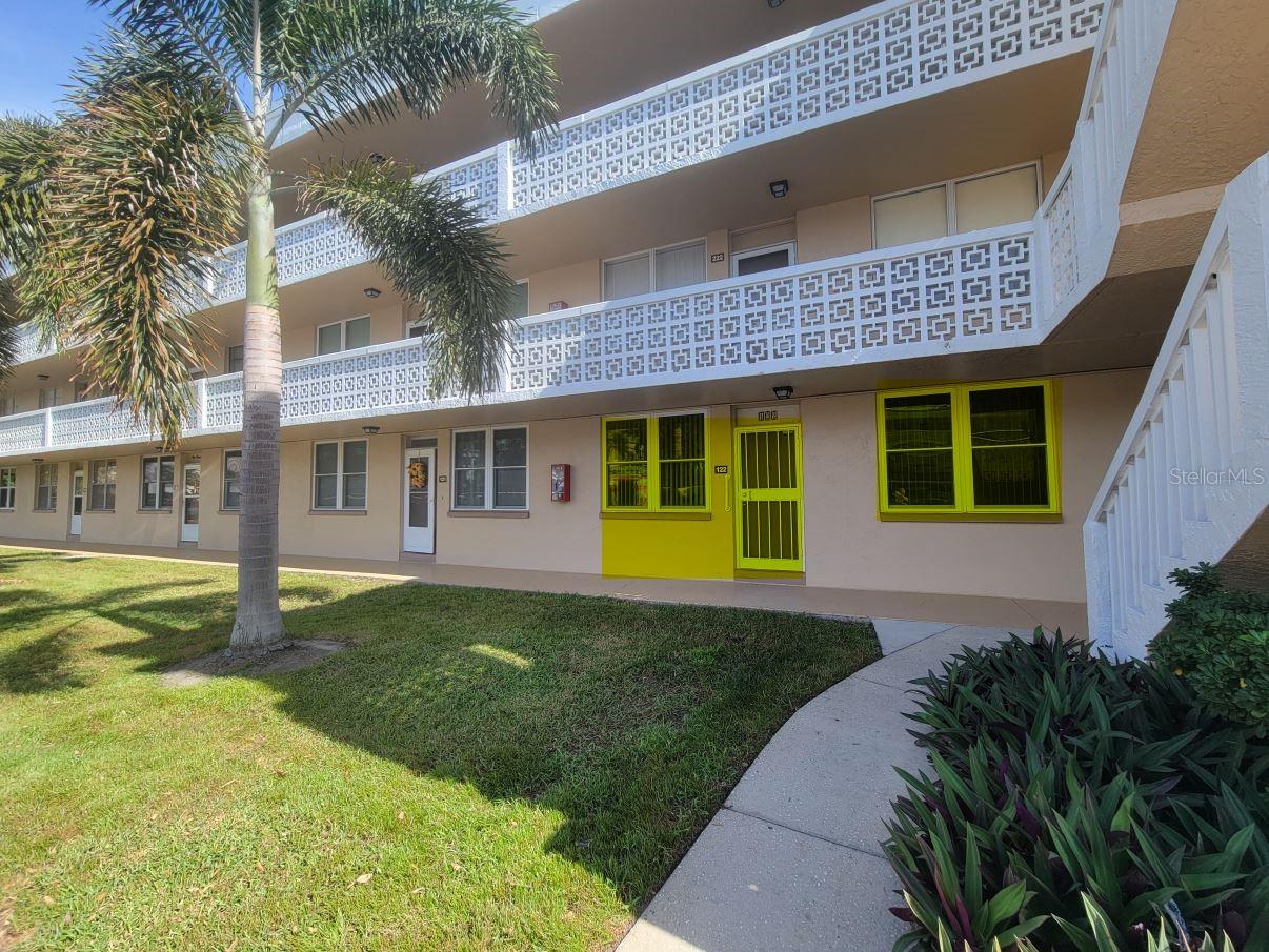 4915 Bay Unit 122, St Petersburg, FL 33703