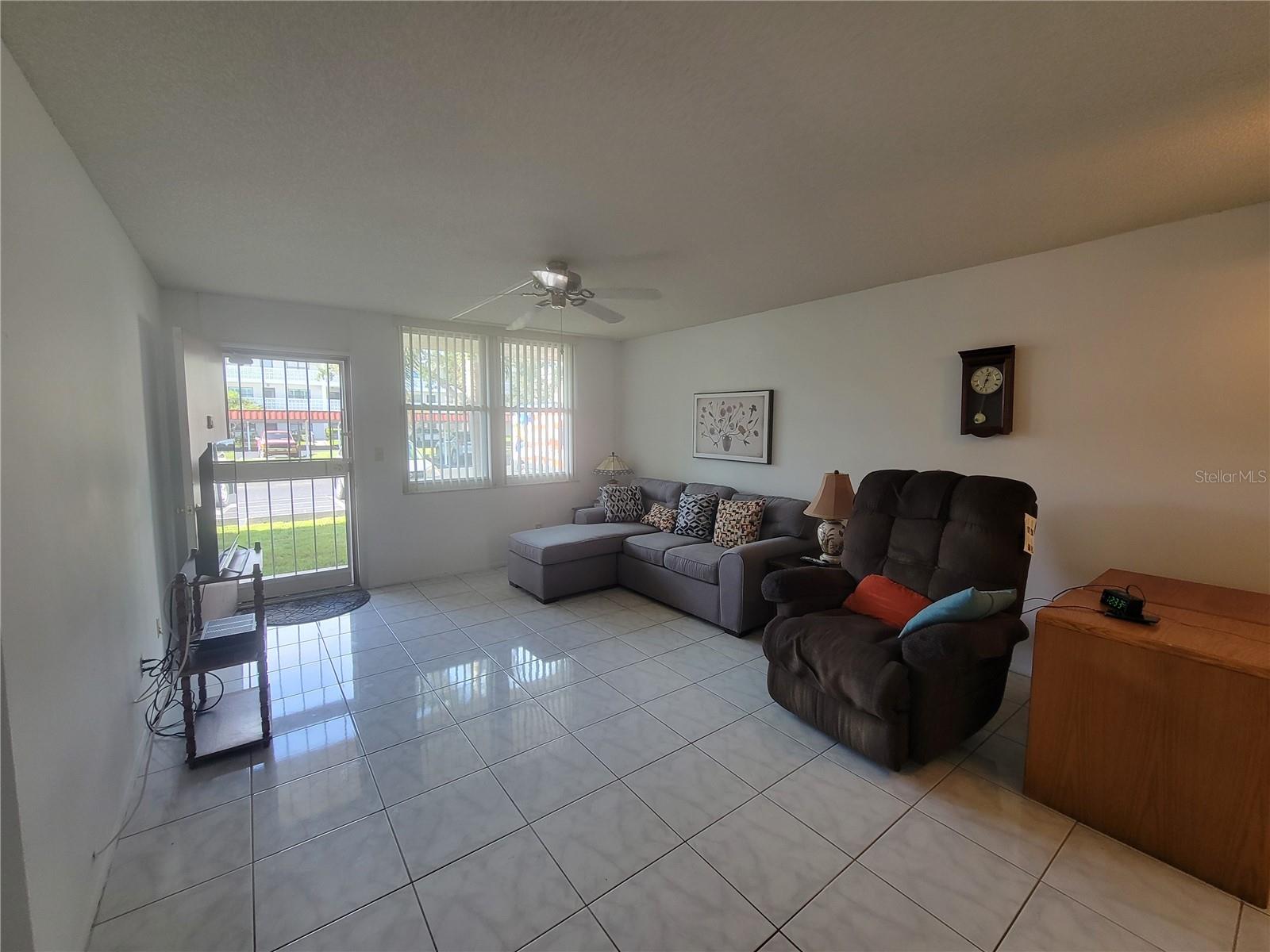 4915 Bay Unit 122, St Petersburg, FL 33703