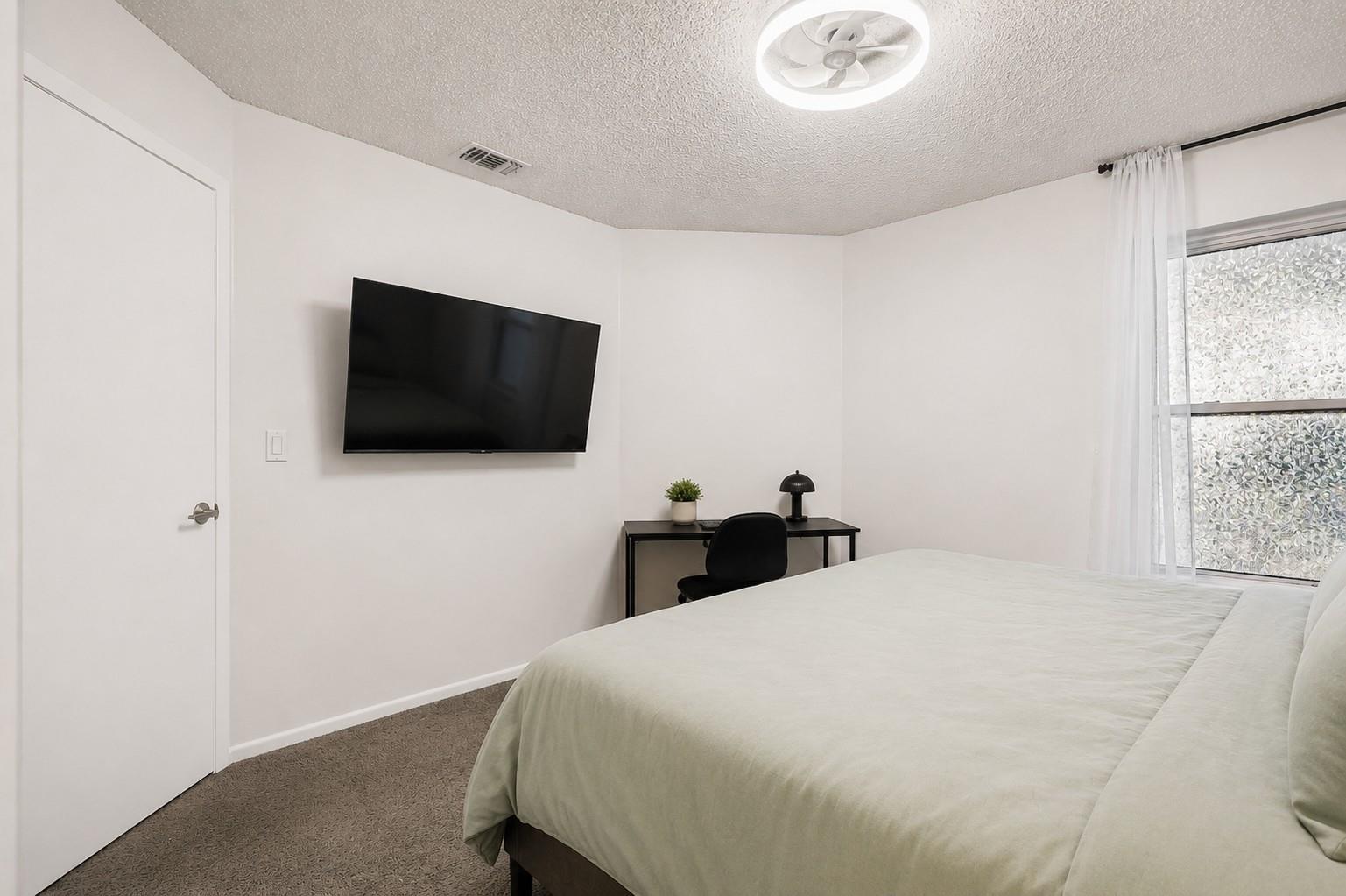 2548 Grassy Point Unit 202, Lake Mary, FL 32746