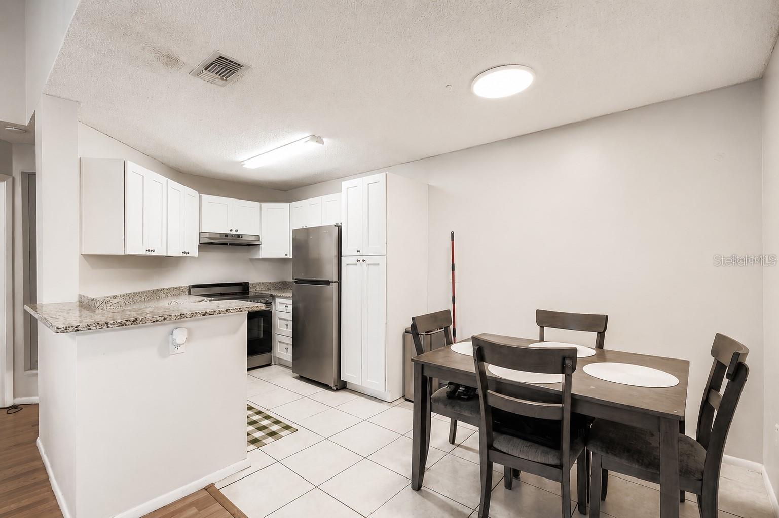 2548 Grassy Point Unit 202, Lake Mary, FL 32746