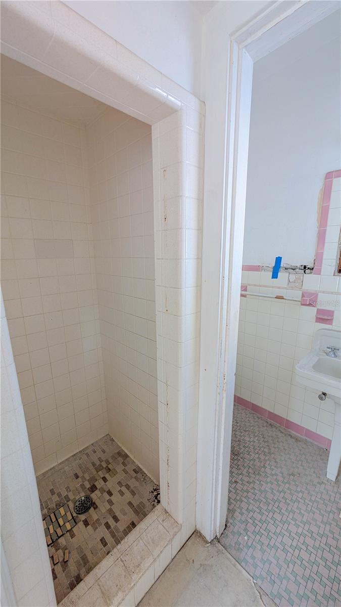 852 4th, St Petersburg, FL 33701