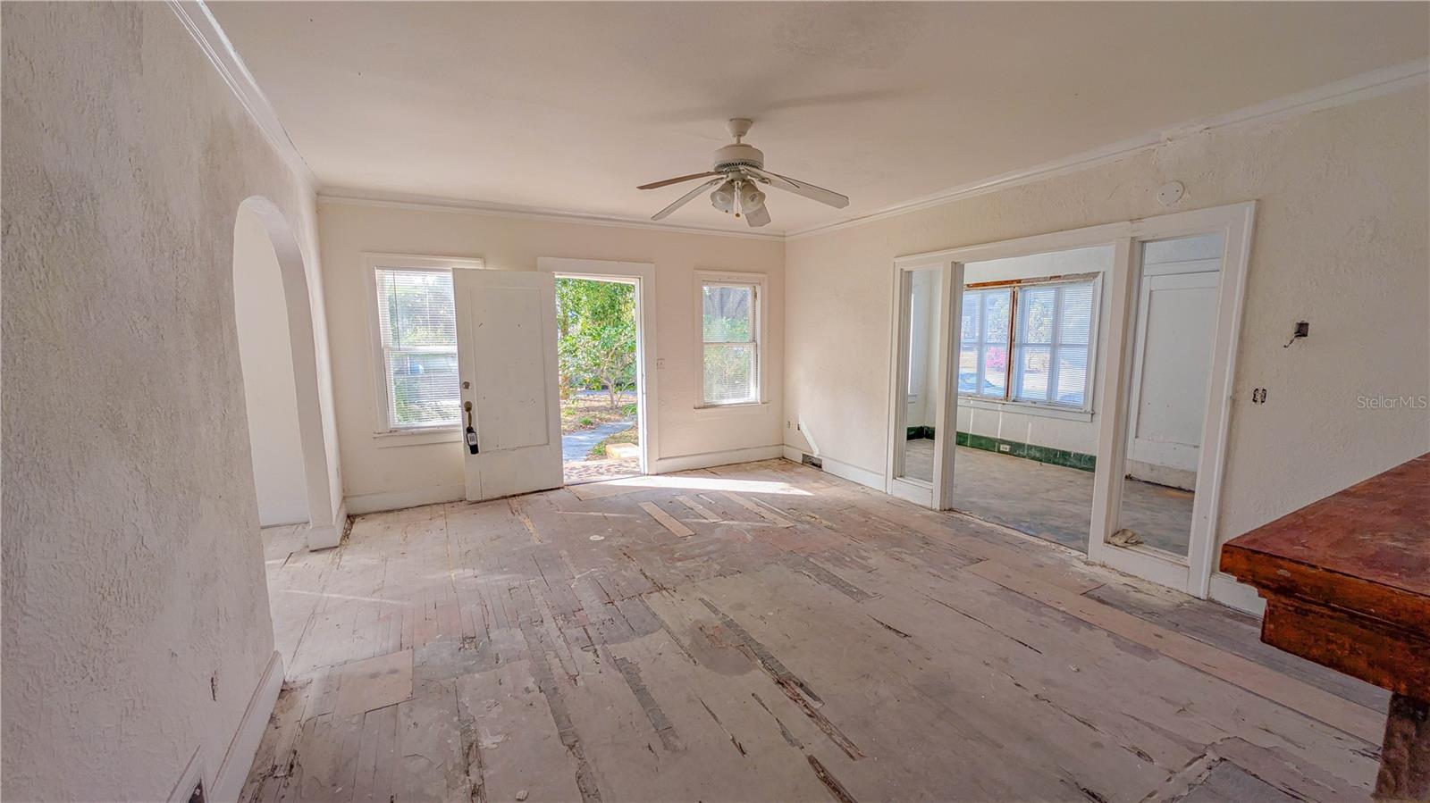852 4th, St Petersburg, FL 33701