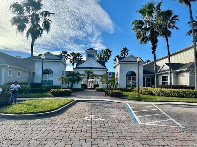 330 Southern Pecan Unit 208, Winter Garden, FL 34787