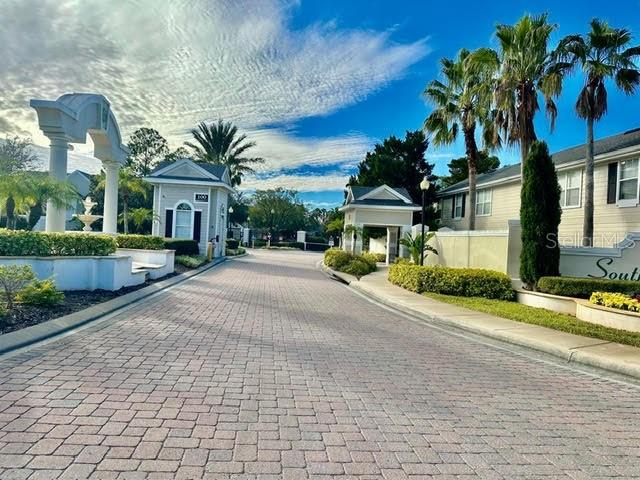 330 Southern Pecan Unit 208, Winter Garden, FL 34787