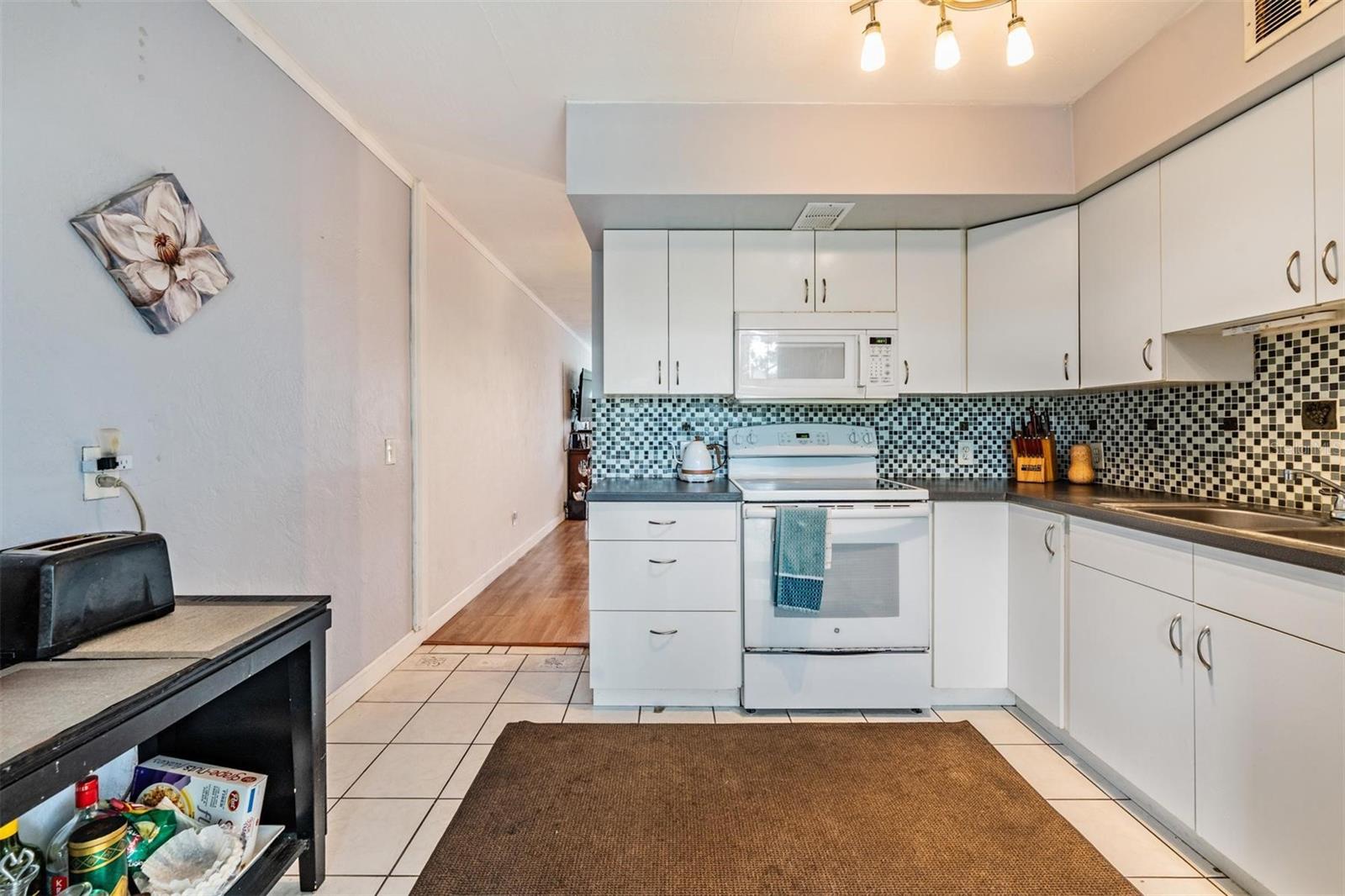 5665 40th Unit 407, Kenneth City, FL 33709